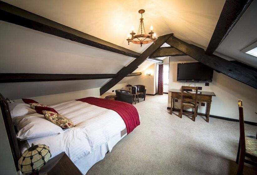 Executive Room Queen Bed, The Black Boy Inn