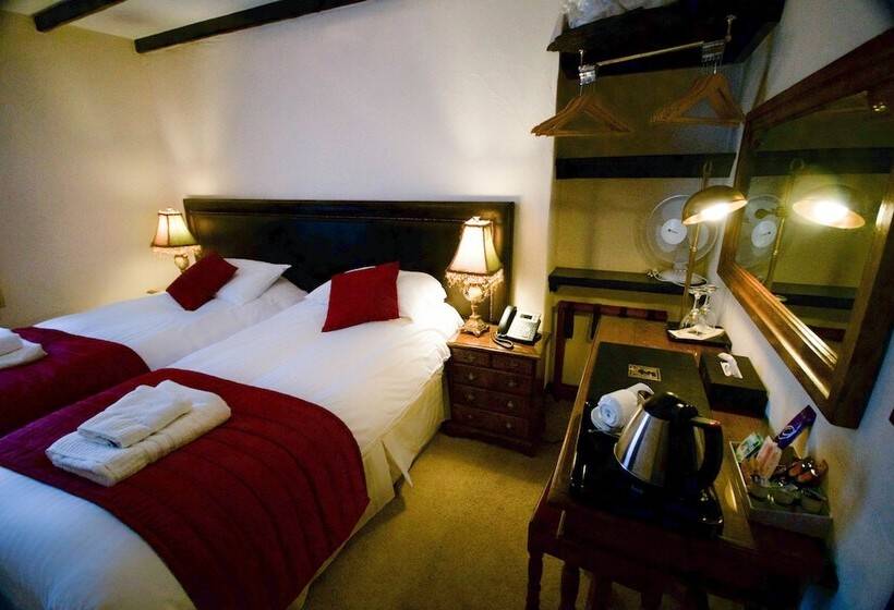 اتاق استاندارد, The Black Boy Inn