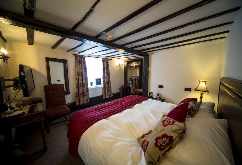 Executive Room Queen Bed, The Black Boy Inn