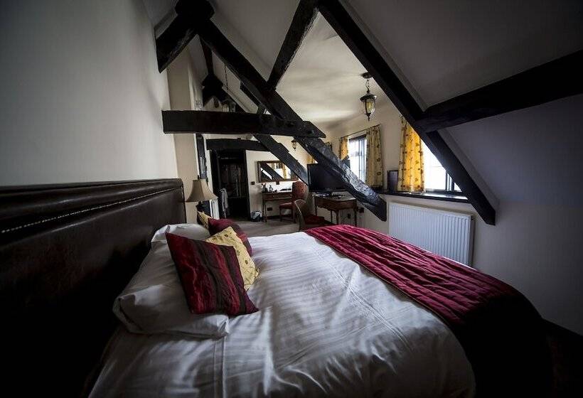 Executive Room Queen Bed, The Black Boy Inn