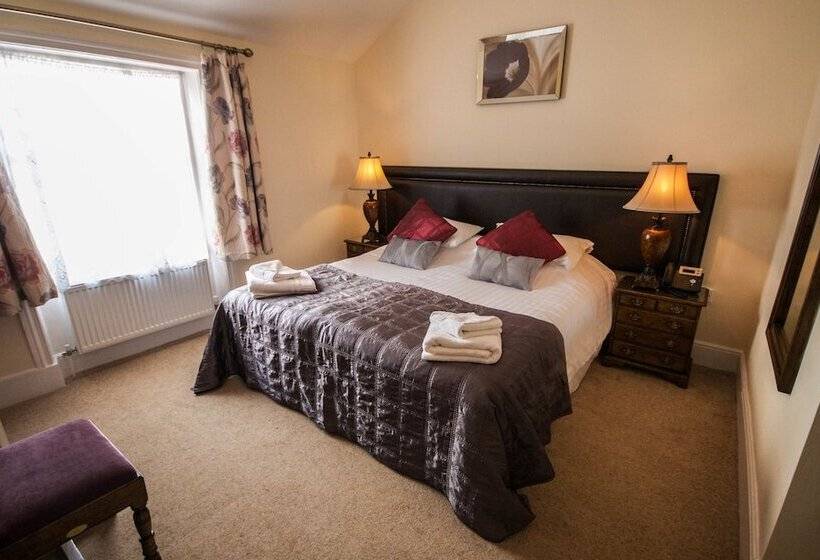 Suite Queen Bed, The Black Boy Inn