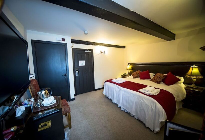 Executive Room Queen Bed, The Black Boy Inn