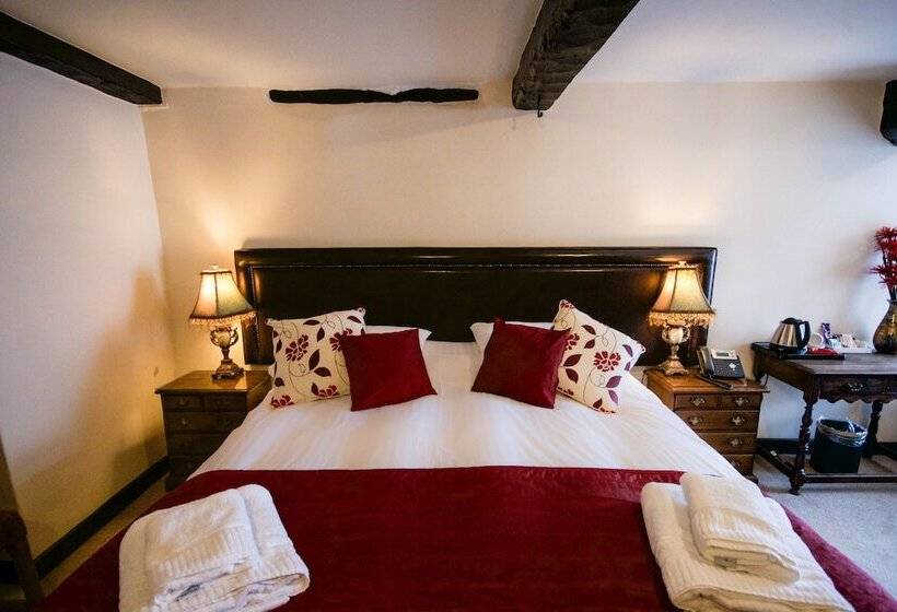 Executive Room Queen Bed, The Black Boy Inn