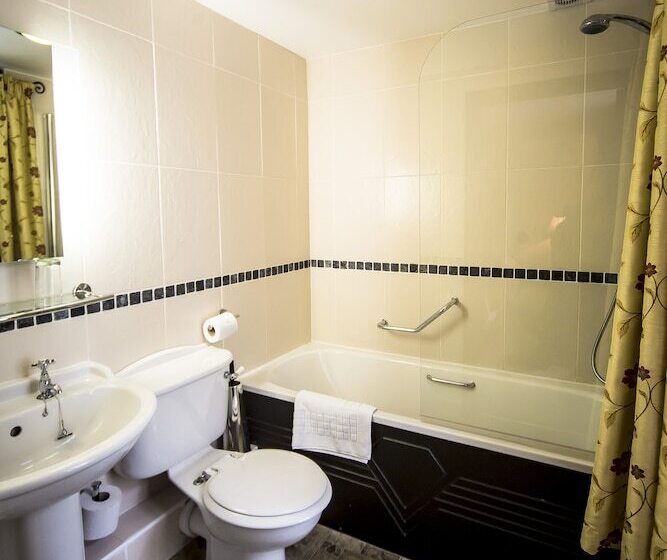 Suite Queen Bed, The Black Boy Inn