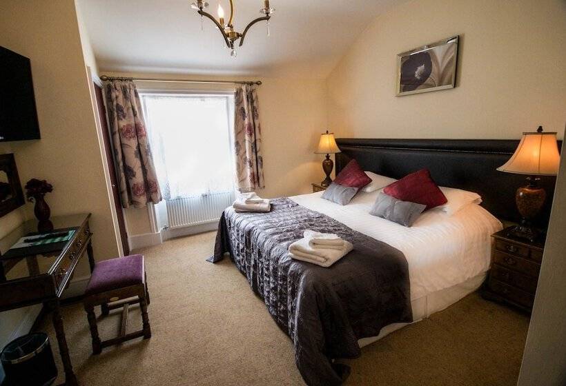 Suite Queen Bed, The Black Boy Inn