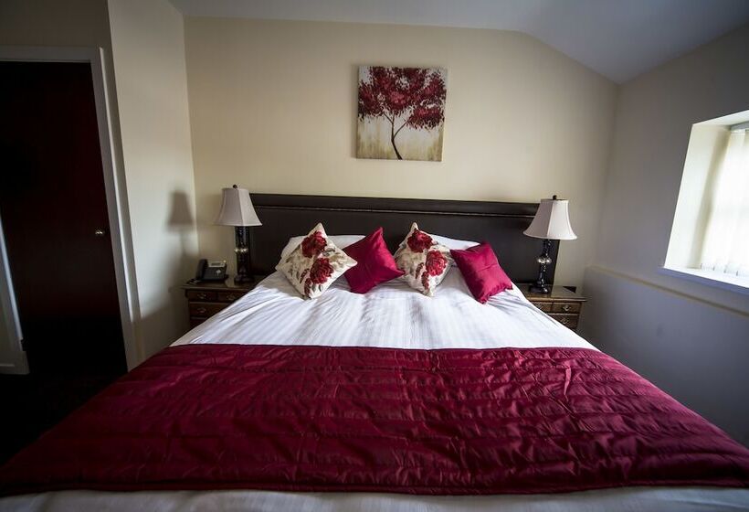 Suite Queen Bed, The Black Boy Inn