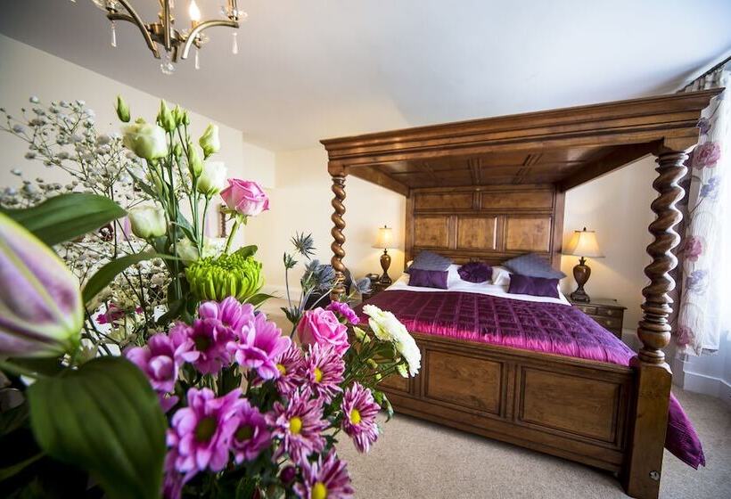 Suite Queen Bed, The Black Boy Inn