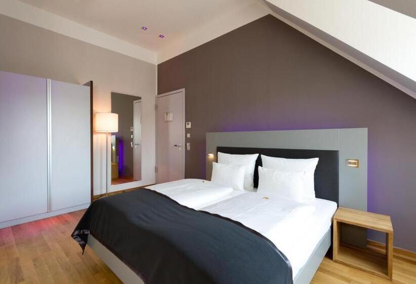 Superior-Zimmer, Qube Hotel Bergheim