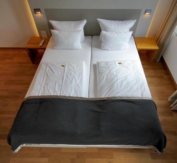 Superior-Zimmer, Qube Hotel Bergheim