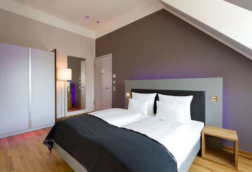 Standardzimmer, Qube Hotel Bergheim