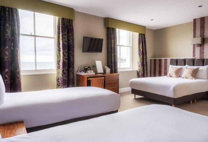 اتاق استاندارد چهار تخته با چشم‌انداز دریا, Esplanade Hotel Llandudno