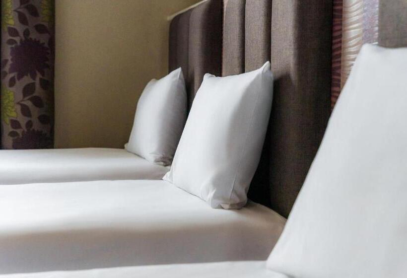 اتاق استاندارد سه نفره, Esplanade Hotel Llandudno