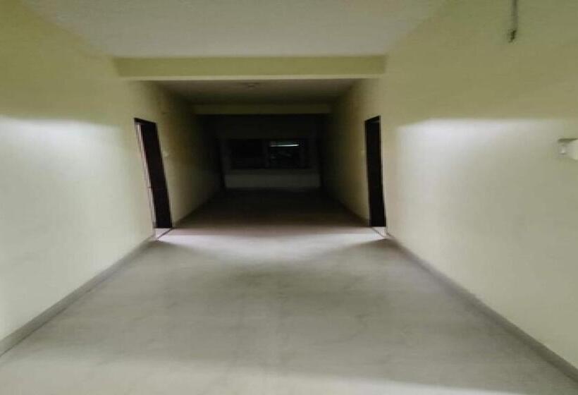 Quarto Estandar, Spot On The Grand Guest House Near Pvr Cinemas Skywalk