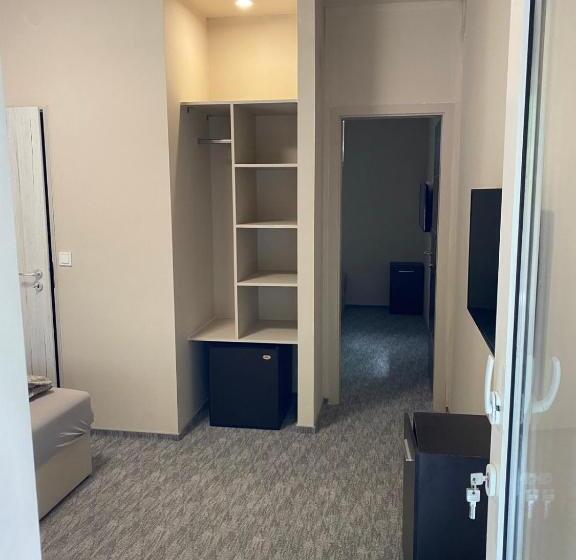 Номер Стандарт, Kinizsi Udvar Apartmanház
