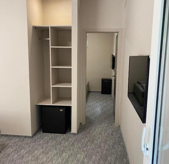Апартаменты 1 Спальня Вид на Сад, Kinizsi Udvar Apartmanház