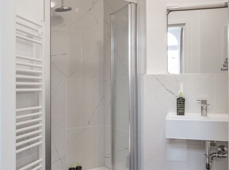 带阳台套房, Limehome Badenbaden Baderstraße