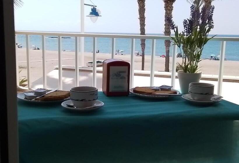 스탠다드 룸, Pensión Sol Y Playa