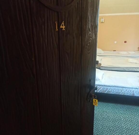 Четырехместный Номер Классик, Motel Ararat