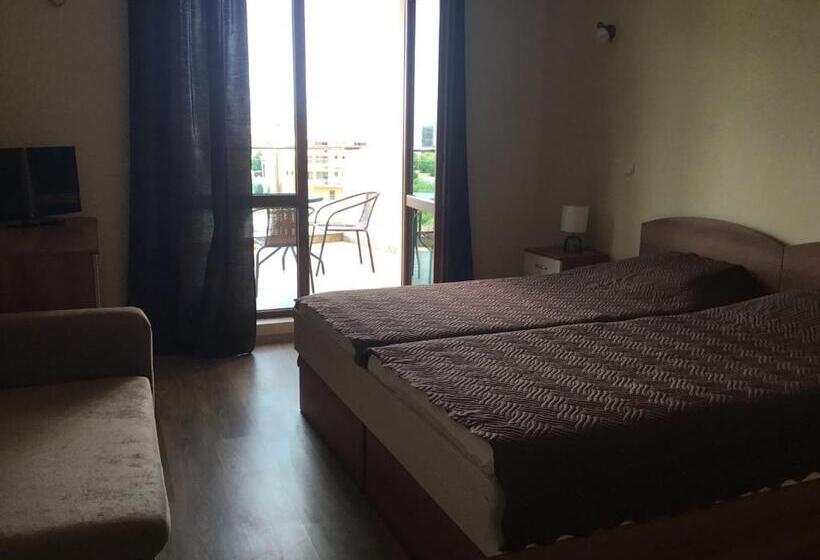 Quarto Estandar Vista Mar Lateral, къща за гости емона,обзор