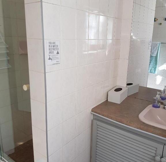 Семейный Номер Вид на Сад, Fig Tree Manor Self Catering