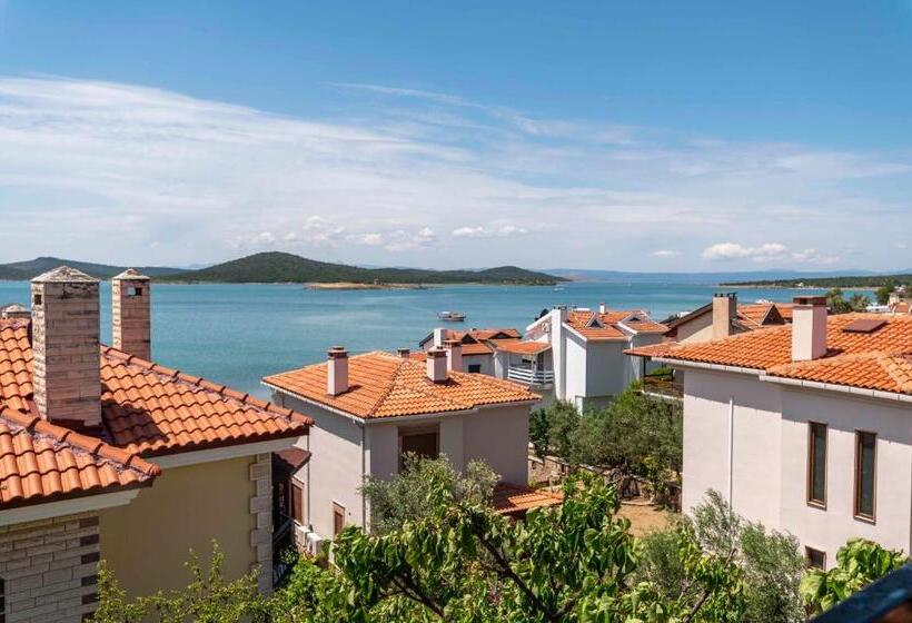 Номер Стандарт Вид на Море с Балконом, Cunda Villa Anka