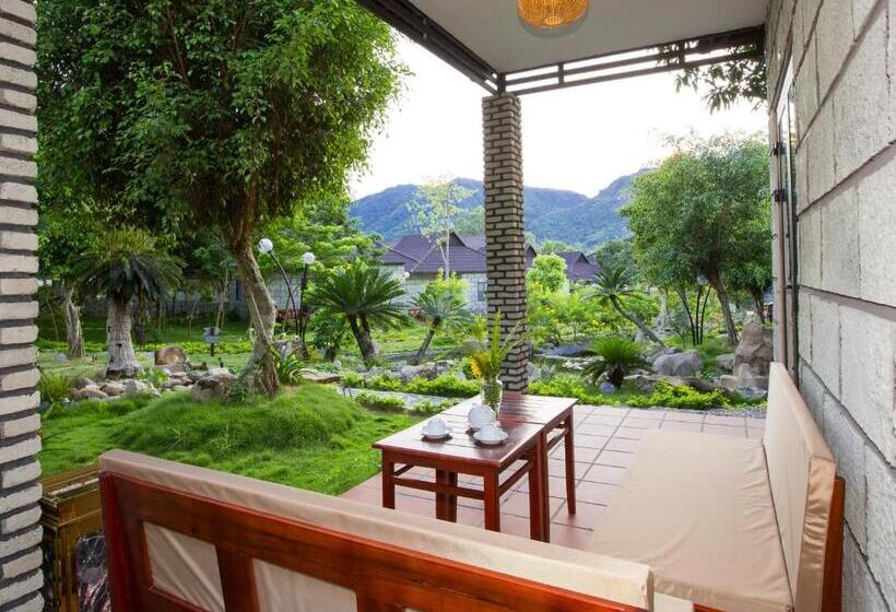 اتاق استاندارد با چشم‌انداز باغ, Sang Như Ngọc Resort