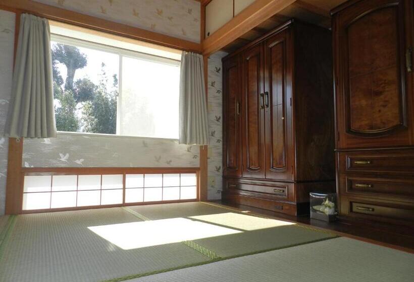 Дом 4 Спальни, B&b Toyonoakari