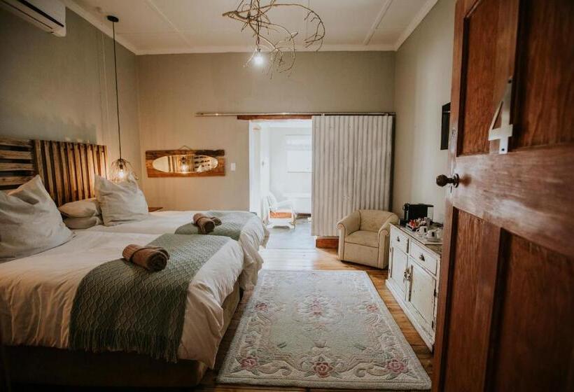 Номер Superior Кровать Кинг, Three Birds Country House