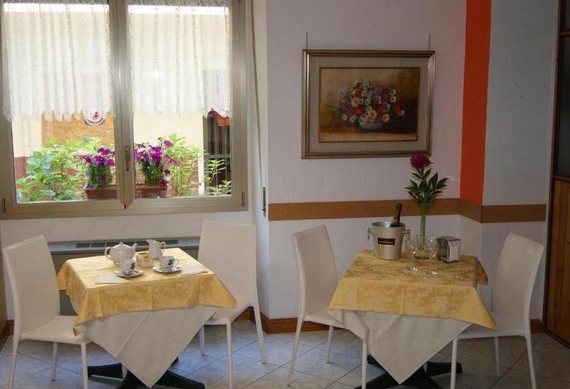 Номер Стандарт, Albergo Ristorante Pace