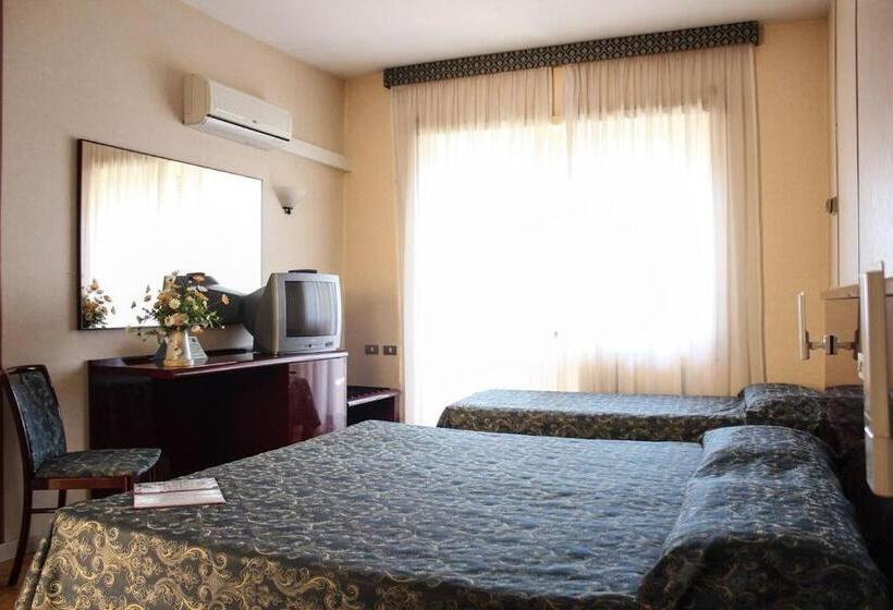 스탠다드 룸, Grand Hotel Dei Cesari Dependance