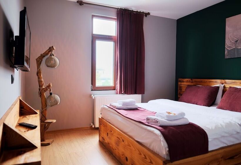 Номер Стандарт, Zeyti̇ndali Yayla Otel