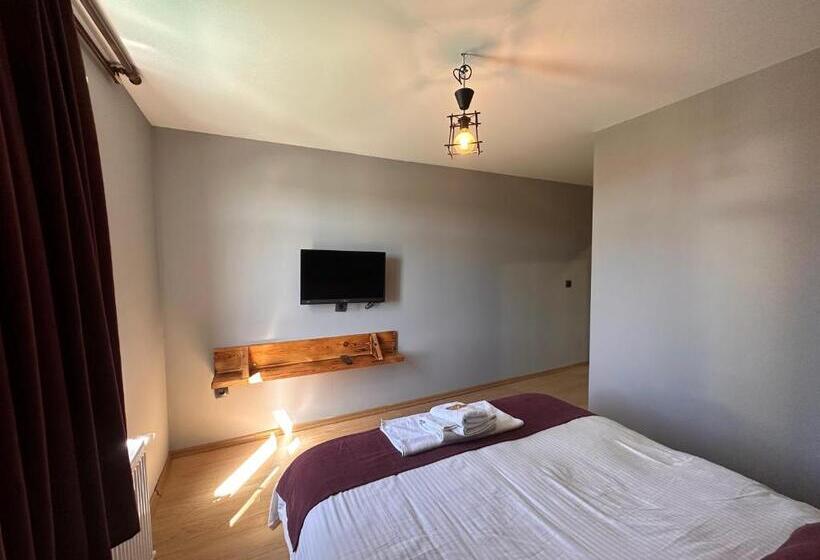 Номер Стандарт, Zeyti̇ndali Yayla Otel