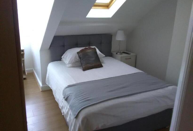 Quarto Estandar, Clifton Hotel & Bar Newcastle
