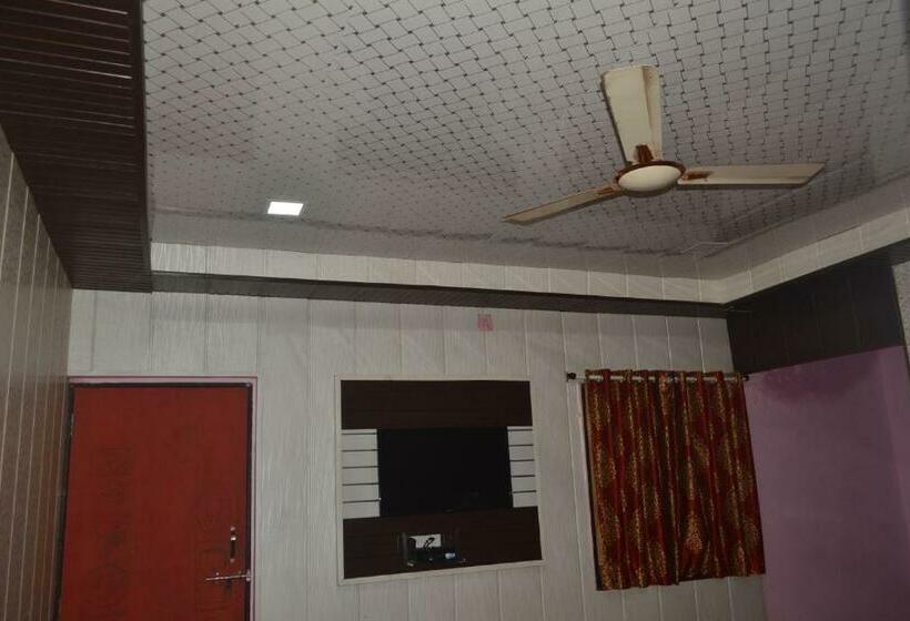 Номер Deluxe Одноместный, Vamoose Kaas Hill Resort