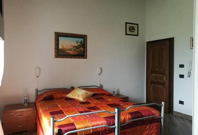 스탠다드 룸, Camera Matrimonialedoppia Con Balcone Vista Piscina