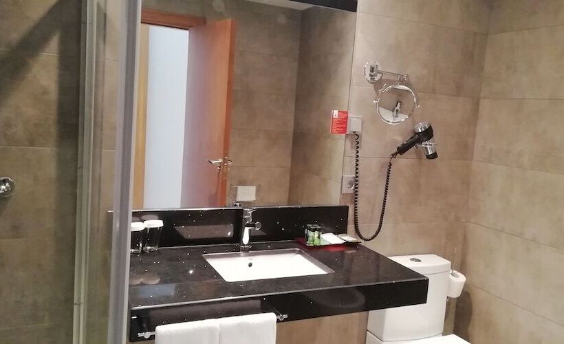 Номер Стандарт, Ciudad De Ponferrada, Ascend Hotel Collection