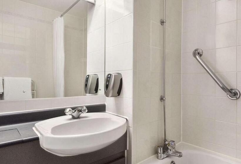 غرفة بيزنس, Days Inn By Wyndham Sevenoaks Clacket Lane