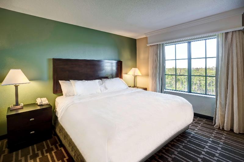 스위트 킹사이즈 침대, Embassy Suites By Hilton Fort Myers Estero