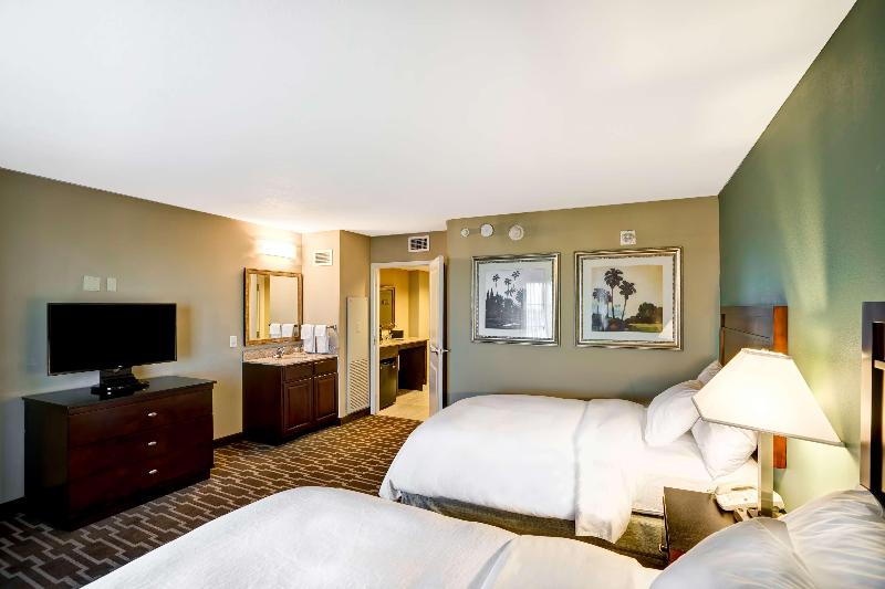 풀장 전망 스위트, Embassy Suites By Hilton Fort Myers Estero