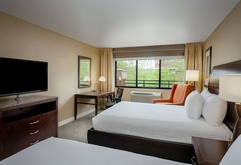 Номер Стандарт 2 Двуспальные Кровати, Hilton Garden Inn Seattle  Issaquah