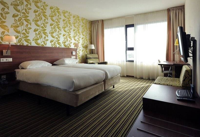 Номер Стандарт, Van Der Valk Hotel Rotterdam Ridderkerk