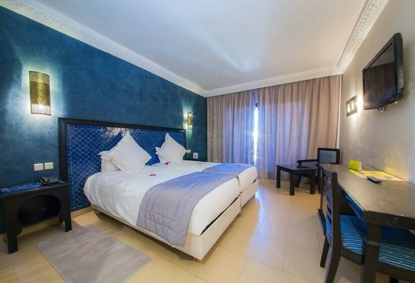 اتاق استاندارد با چشم‌انداز استخر, Zalagh Kasbah Hotel & Spa