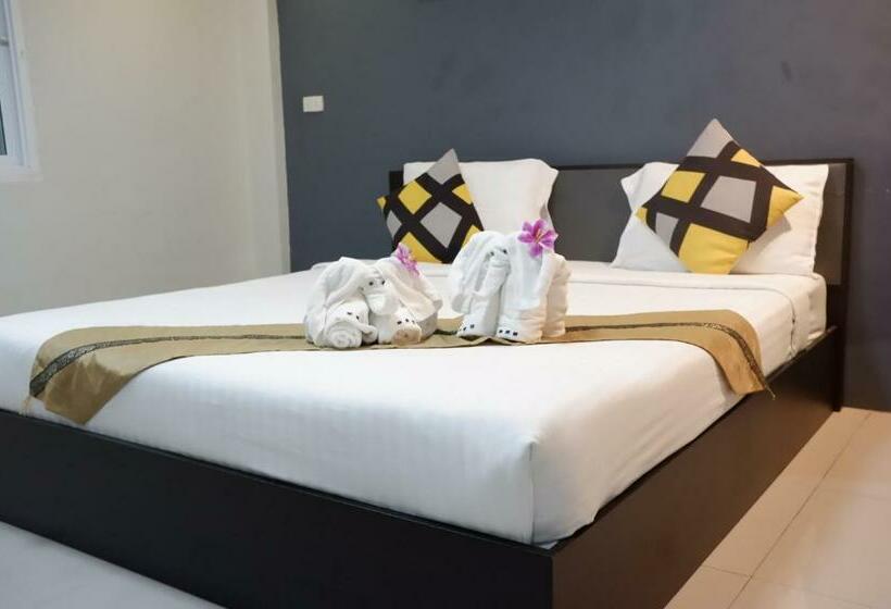 스탠다드 룸 킹사이즈 침대, Supachai Inn