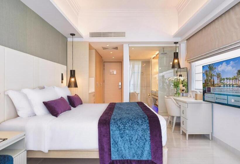 Номер Superior с Видом, Amanti, Madefortwo Hotels   Ayia Napa