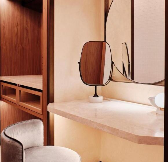 سوئیت کلاب, Grand Hyatt Kuwait