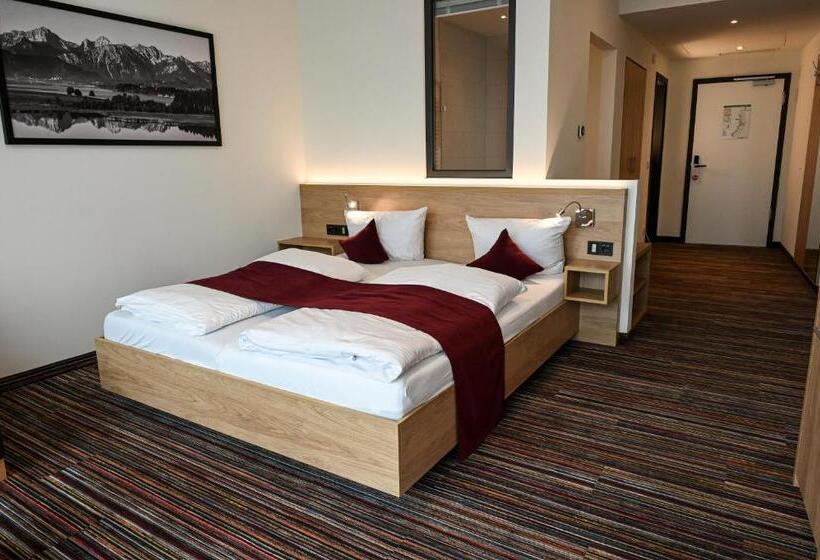 اتاق لوکس با بالکن, Soloplan City Resort
