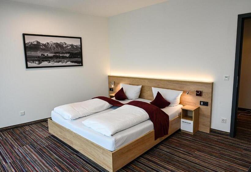 سوئیت با بالکن, Soloplan City Resort