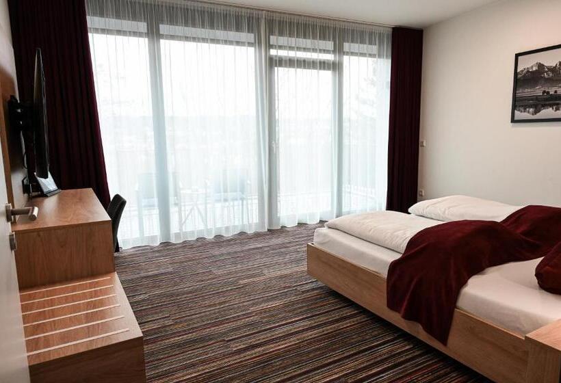 سوئیت با بالکن, Soloplan City Resort