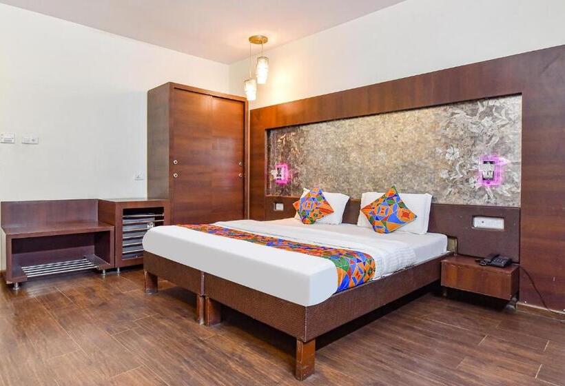 디럭스 룸, Fabhotel Prime Surpin Palace