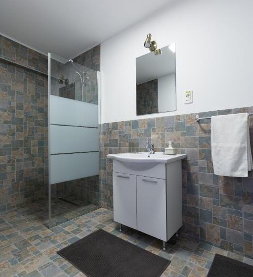 اتاق استاندارد چهار تخته, Casa Ris